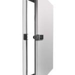 Manufacturer illustration of an insulated cold room hinged door